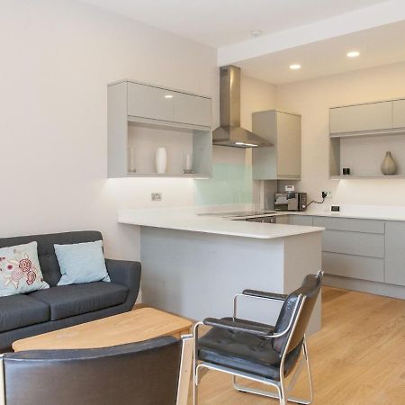 Pass The Keys - Spacious Flat With Private Sun Terrace In South East Londyn Zewnętrze zdjęcie