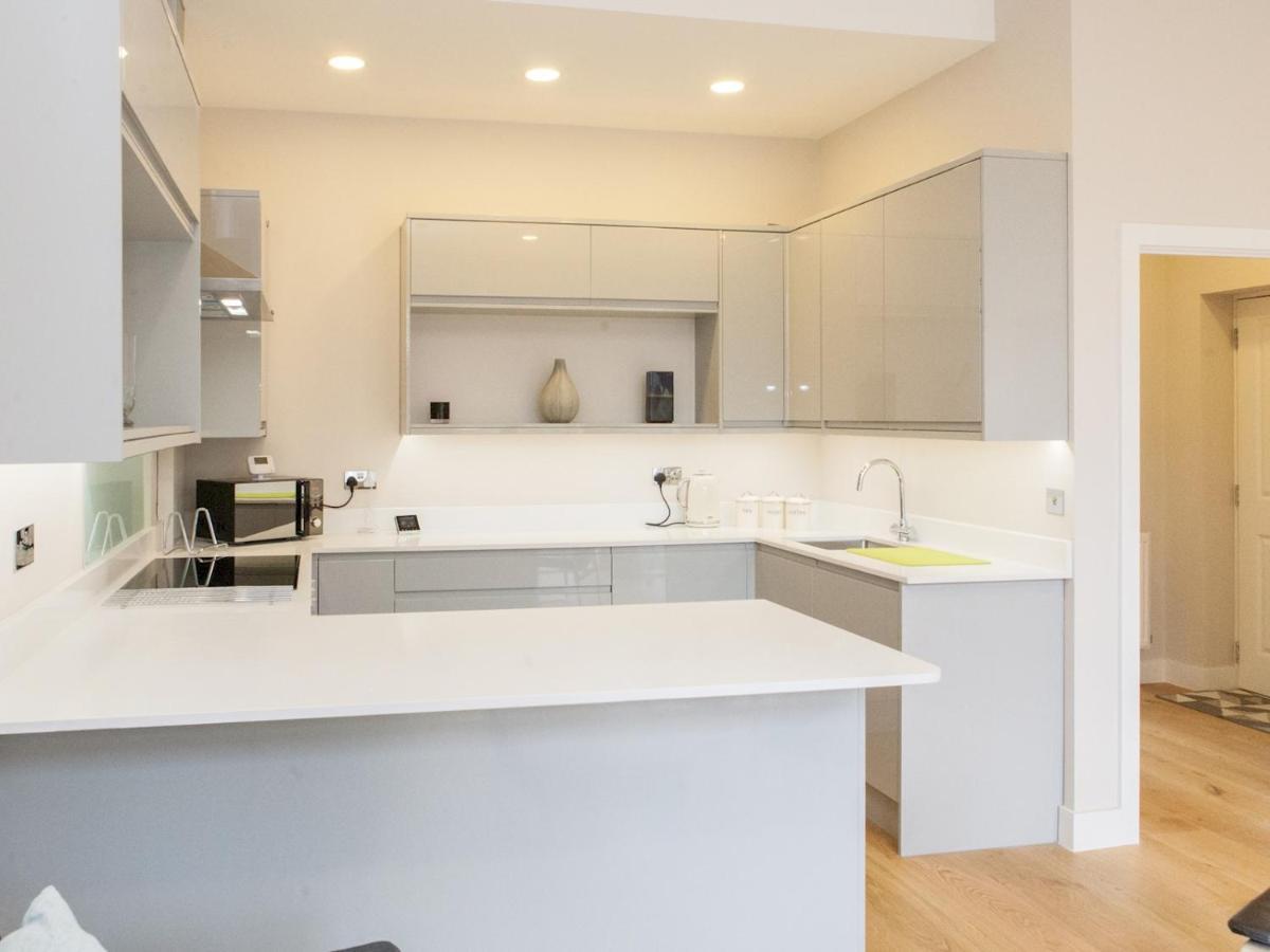 Pass The Keys - Spacious Flat With Private Sun Terrace In South East Londyn Zewnętrze zdjęcie