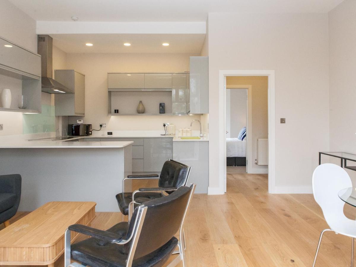 Pass The Keys - Spacious Flat With Private Sun Terrace In South East Londyn Zewnętrze zdjęcie